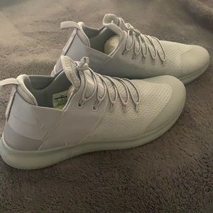 Nike free run cool gray shoes